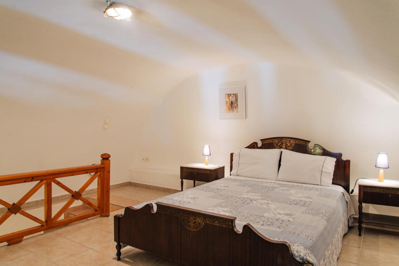 Canava Santino Cave Houses Mesaria Rum bild