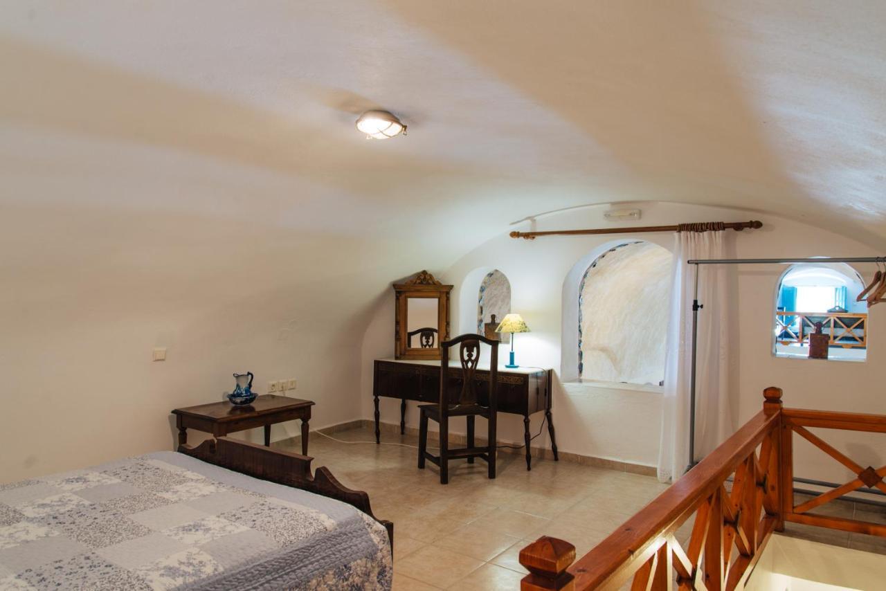 Canava Santino Cave Houses Mesaria Rum bild
